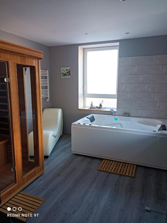Monts Et Reves Bed & Breakfast Ramonchamp Luaran gambar