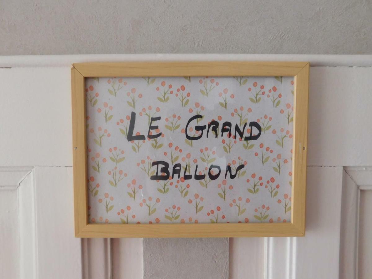 Monts Et Reves Bed & Breakfast Ramonchamp Luaran gambar