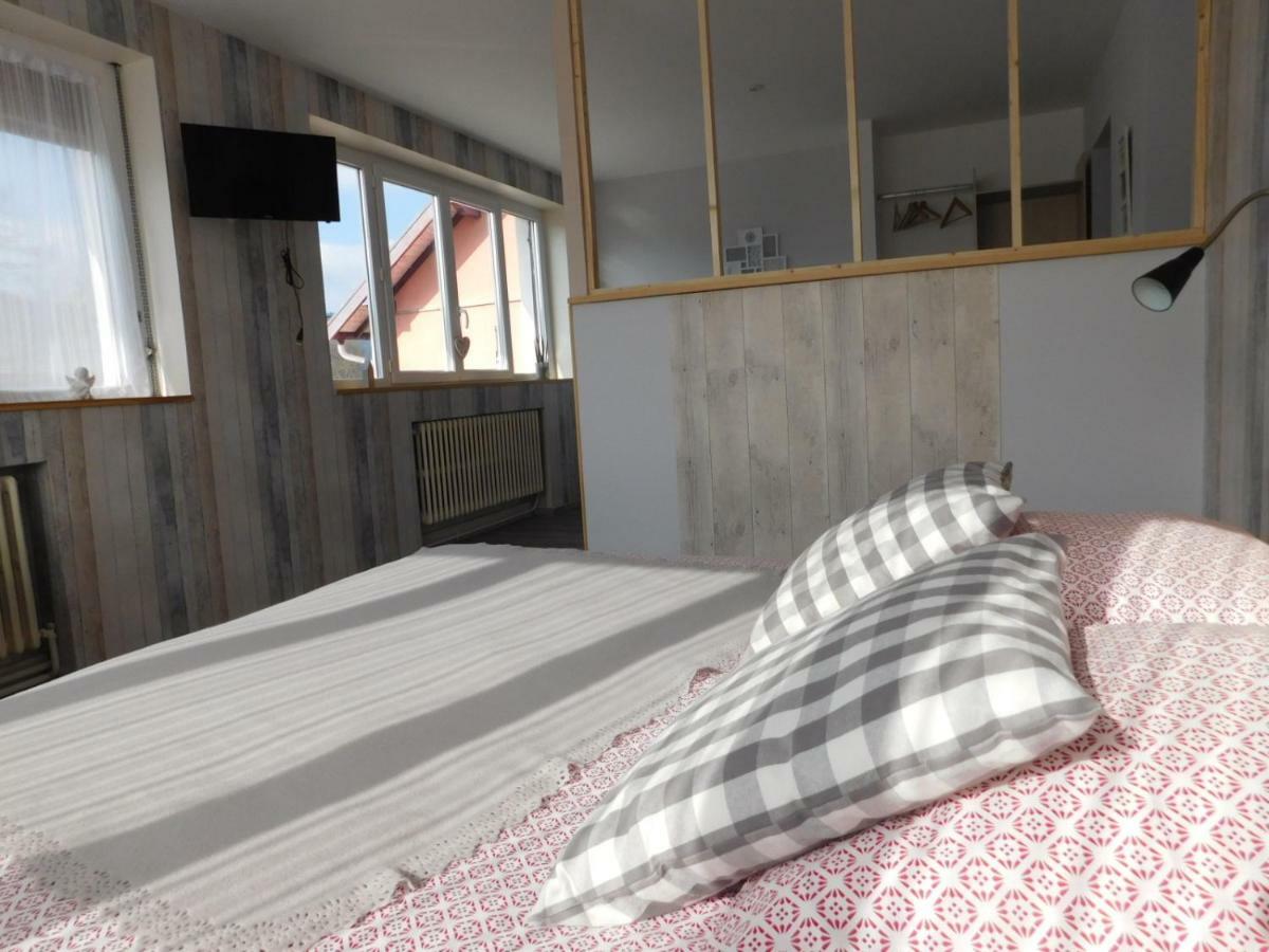 Monts Et Reves Bed & Breakfast Ramonchamp Luaran gambar